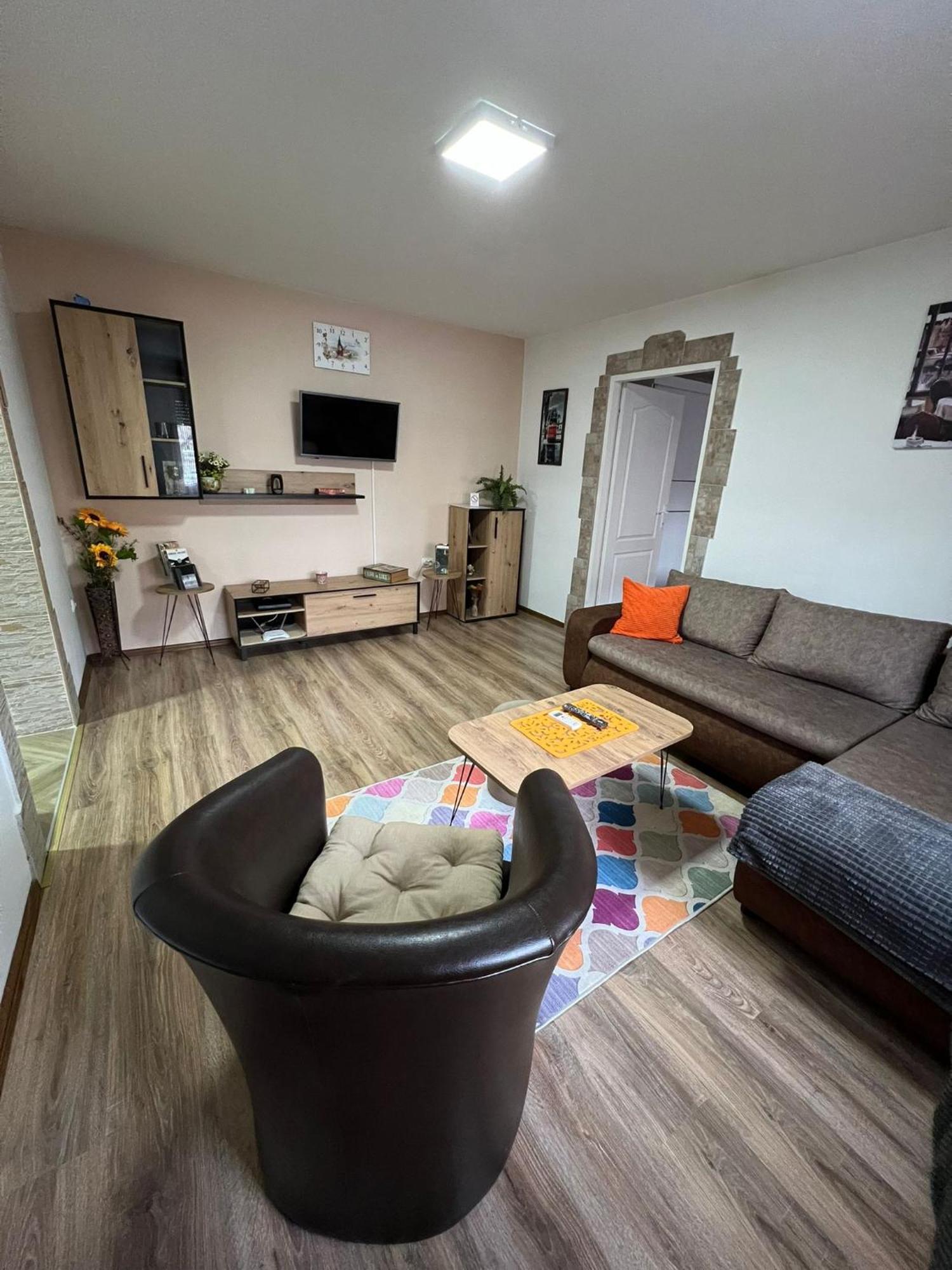 Apartman Su Libero Apartment Subotica Luaran gambar